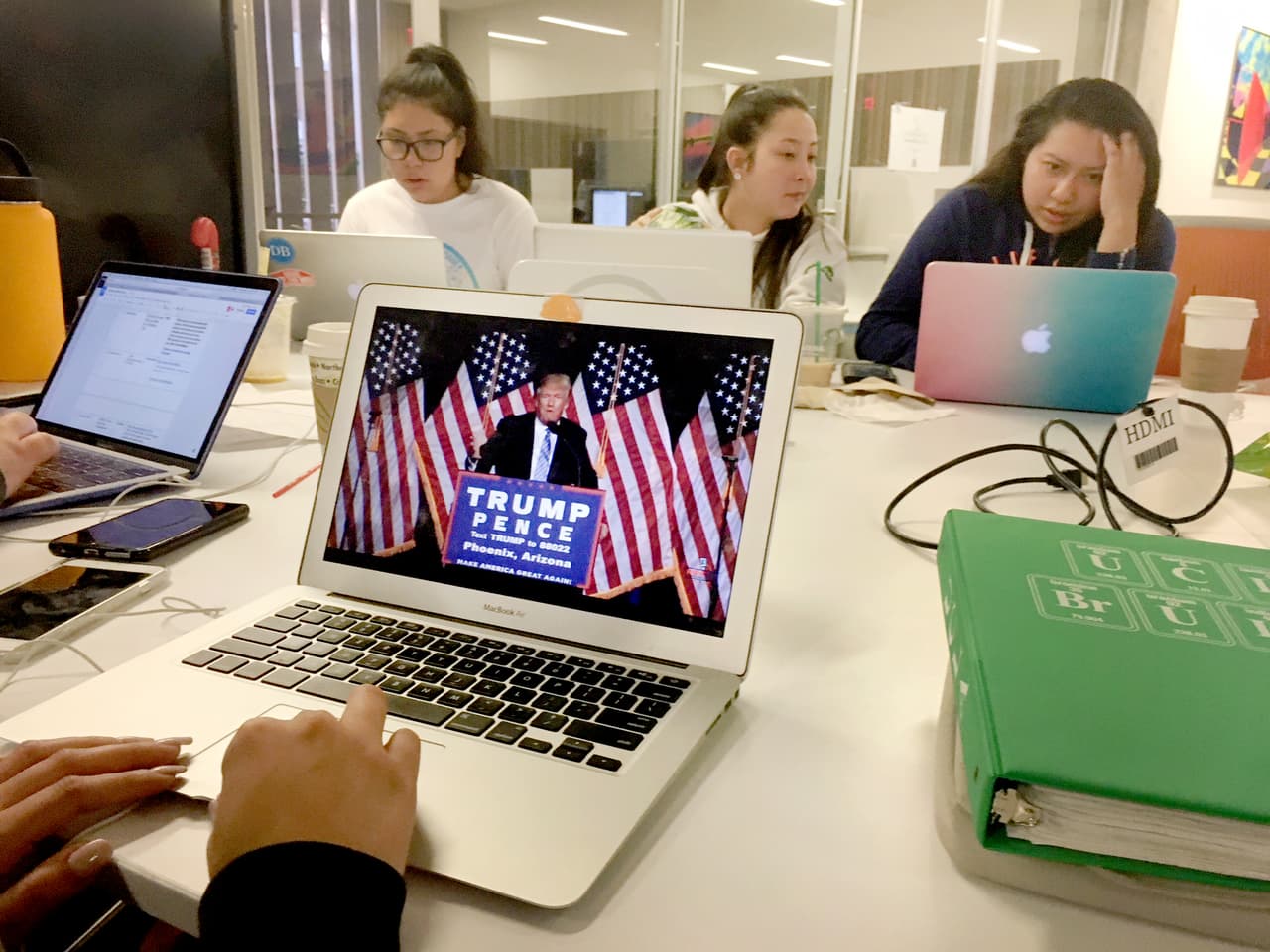 A group of university students in Los Angeles examined YouTube, Twitter and other platforms used by Donald Trump, from the start of the campaign in 2015 until the elimination of DACA in Sept 2017. The analysis concludes that thousands of words of the president are loaded with a clear anti-immigrant sentiment.