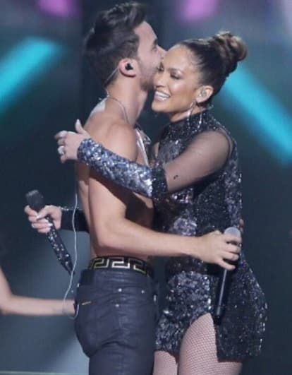 Pero quien se ha dado el privilegio de apapachar a este papasito ha sido JLo.