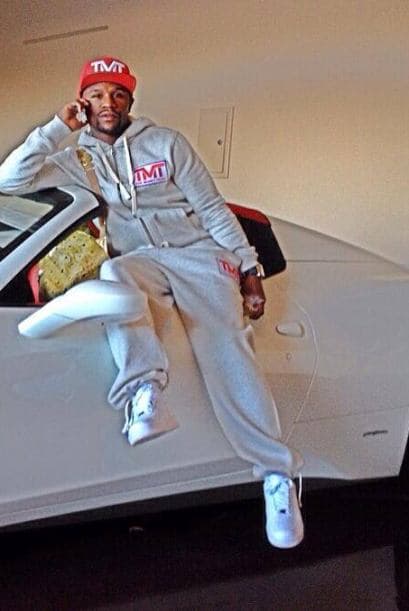 Ferrari 458 Spider (x2) Motor V8 4.5 Lts. Potencia 597 HP Aceleración (0-60mph) 3.0 segundos Velocidad Máxima 202 MPH (323 km/h) Precio US$257,000 (c/u)