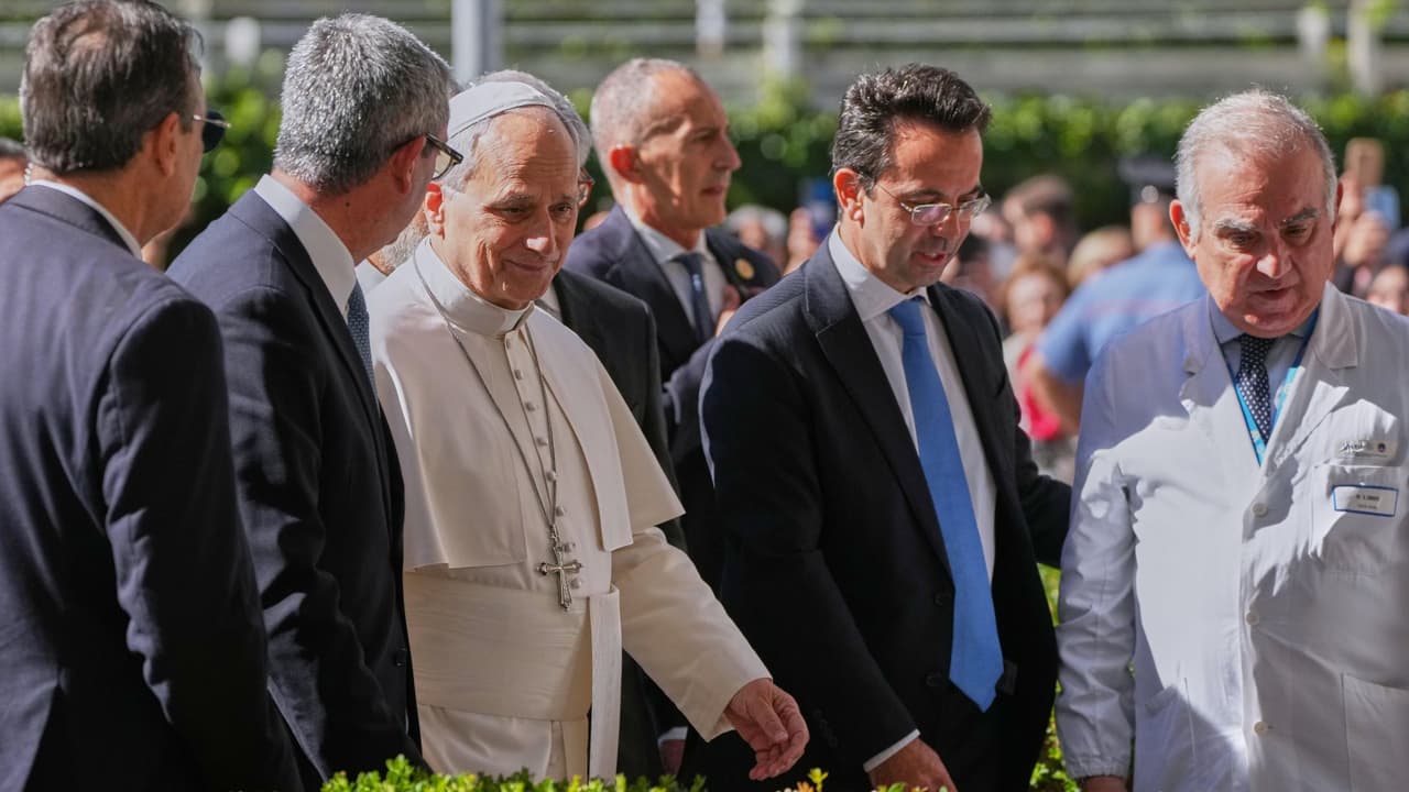 El Papa León XIV se recupera de la cirugía del pulmón: ¿Qué se sabe sobre la salud del sumo pontífice hoy?