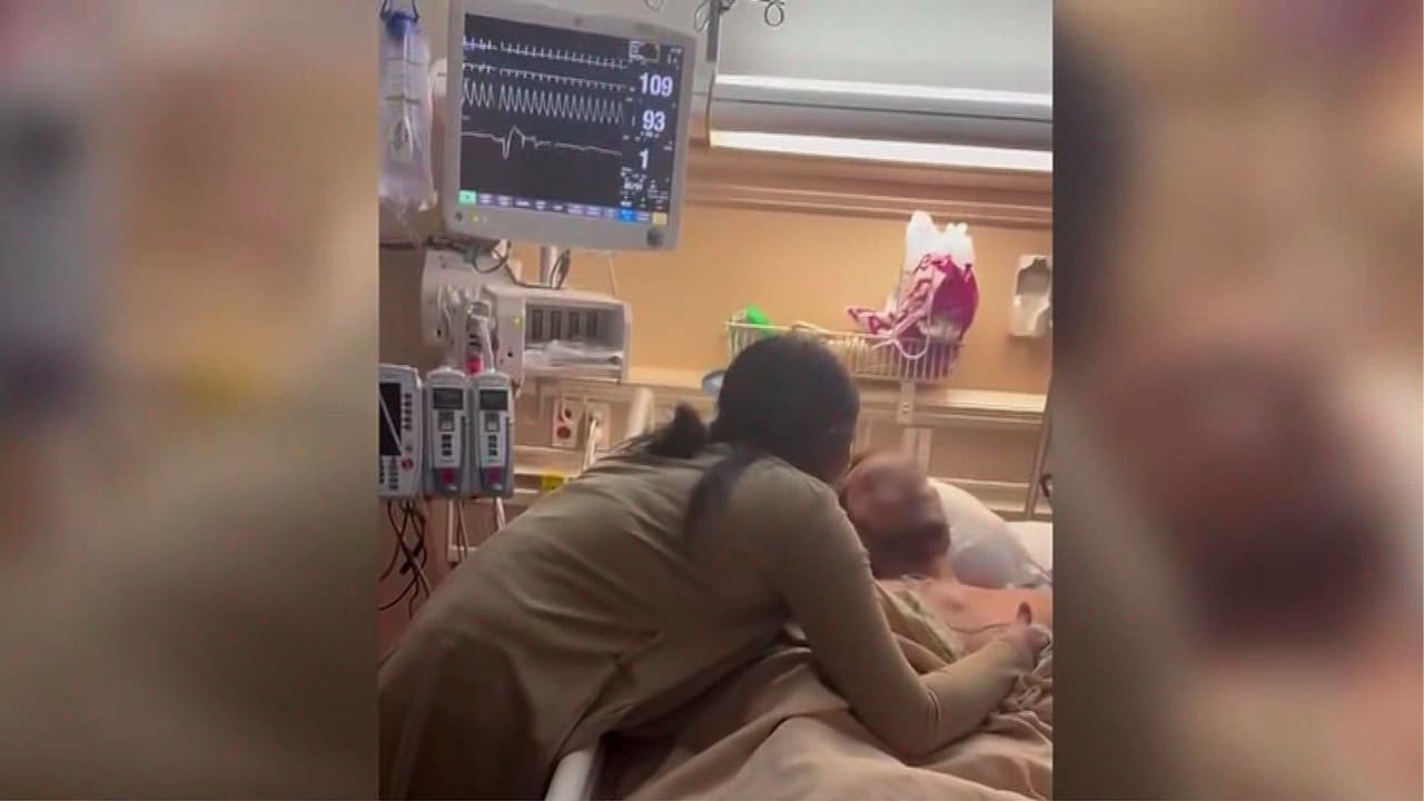 Muere hombre hispano tras ser detenido y llevado a una cárcel; su esposa exige explicaciones