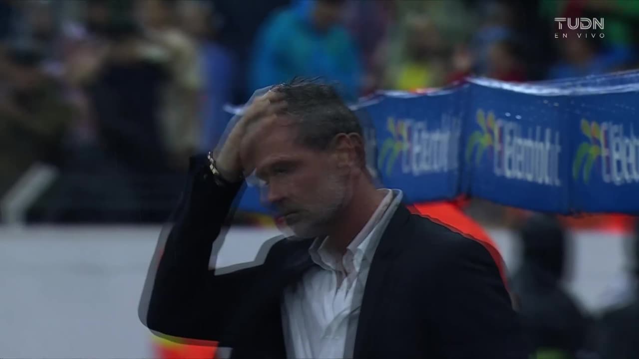 ¡Se apaga el grito! Gol de Djuka, anulado por fuera de lugar