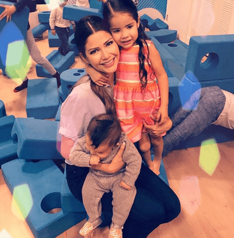 Ana Patricia no puede estar más feliz con sus dos amores. Siempre que puede sale con ellos de fiesta y se divierten juntos.