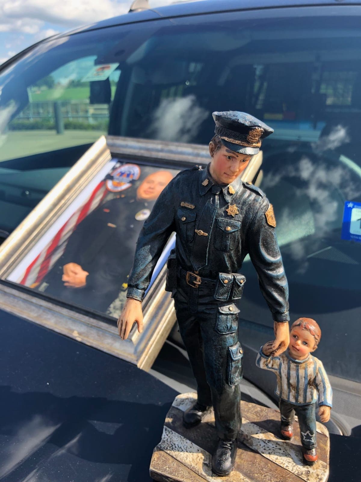 De acuerdo con autoridades, alrededor de las 10:30 a.m. Castañeda estaba trabajando en la autopista presidente George Bush Turnpike (PGBT) estaba ejecutando el radar (LIDAR).