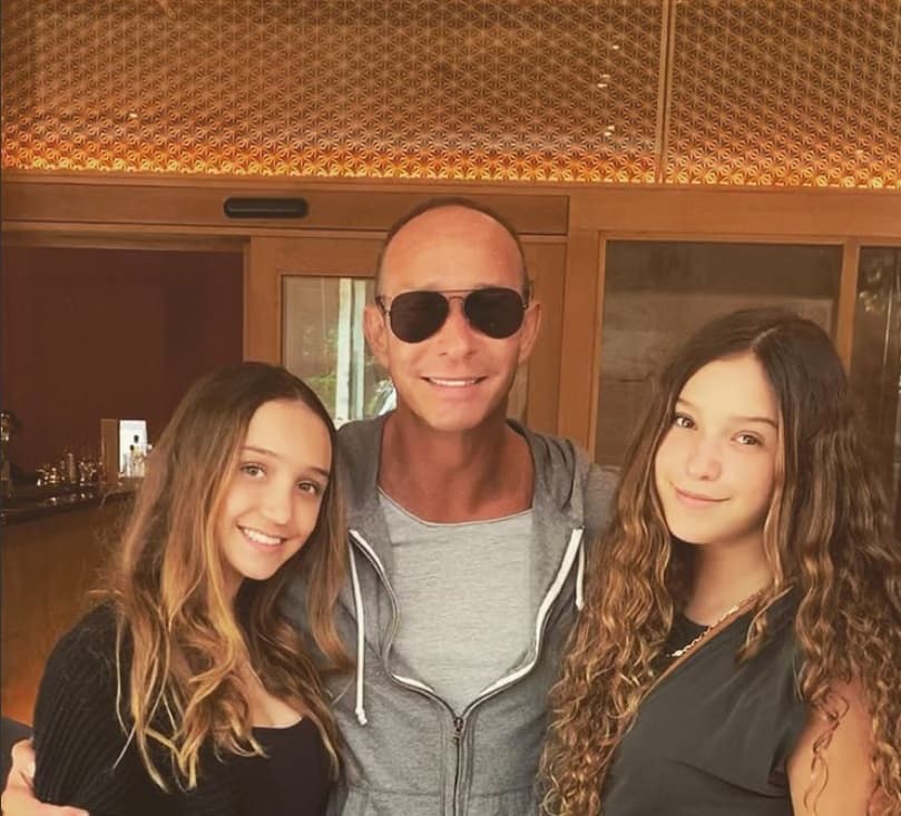 Tuvo dos hijas con Andrea: Nina y 
<a href="https://www.univision.com/entretenimiento/mia-la-hija-de-andrea-legarreta-debuta-en-el-cine">Mía Rubín</a>, quienes tienen el deseo de seguir los pasos de sus padres y brillar en el mundo del entretenimiento.