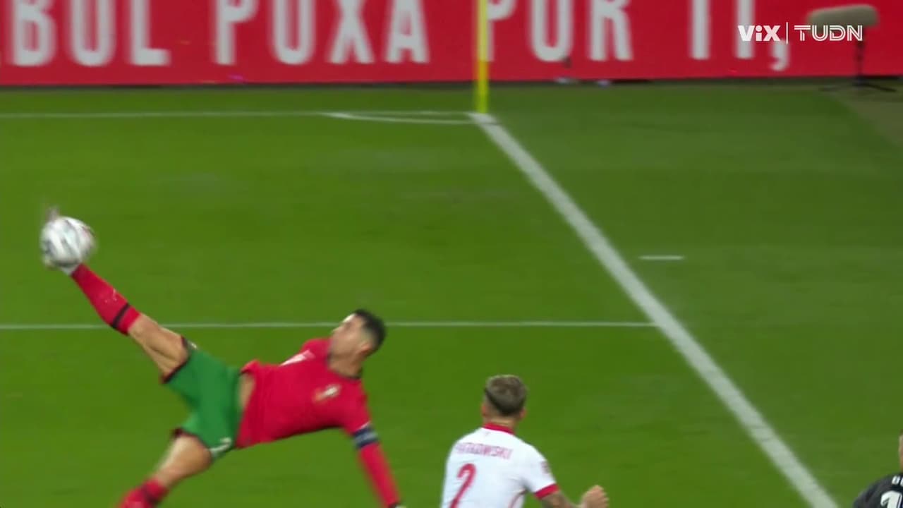 ¡Chilena de Cristiano! Golazo de CR7 para el quinto gol de Portugal