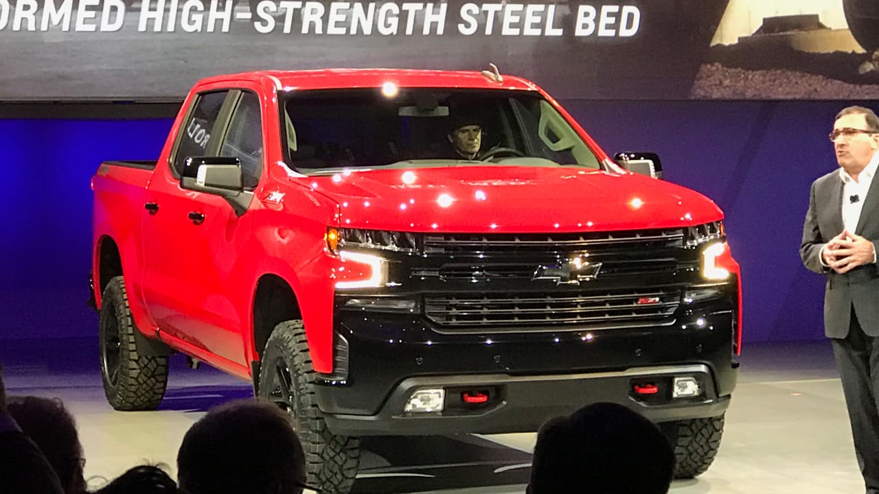 <b>Alan Batey</b>, presidente de General Motors Norteamérica y jefe global para la marca Chevrolet nos presenta la Chevrolet Silverado 2019 a la audiencia del evento de presentación de la línea en Detroit, el 13 de enero de 2018 en la ciudad de Detroit.