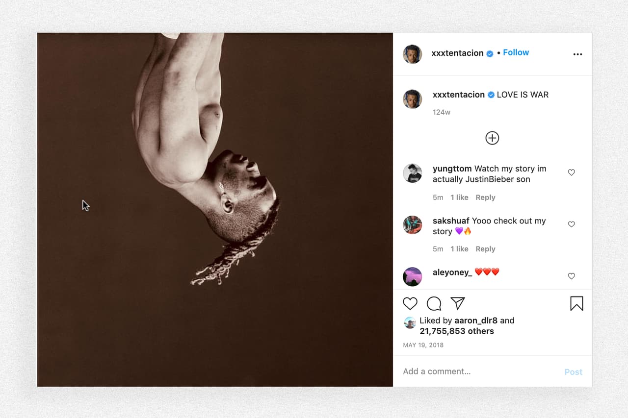 <b>Un homenaje póstumo.</b> La segunda fotografía con más ‘me gusta’ en este momento fue la última publicada por el rapero 
<a href="https://www.instagram.com/p/Bi-hISIghYe/?utm_source=ig_web_copy_link"><u>XXXTentación</u></a>. Después de hacerse pública 
<a href="https://www.univision.com/local/miami-wltv/de-un-disparo-matan-al-reconocido-rapero-xxxtentacion-al-norte-de-miami"><u>la noticia de su muerte</u></a> en mayo de 2018, casi 22 millones de usuarios han dado un corazón a la imagen. Instagram fue adquirida por Facebook en 2012, también propietaria de la app de mensajería WhatsApp. 
<a href="https://www.univision.com/noticias/comunicacion/la-idea-de-un-universitario-que-ahora-influye-a-millones-de-personas-cumple-15-anos-la-historia-de-facebook-en-fotos-fotos"><u>Vea aquí la historia de Facebook en fotos</u></a>