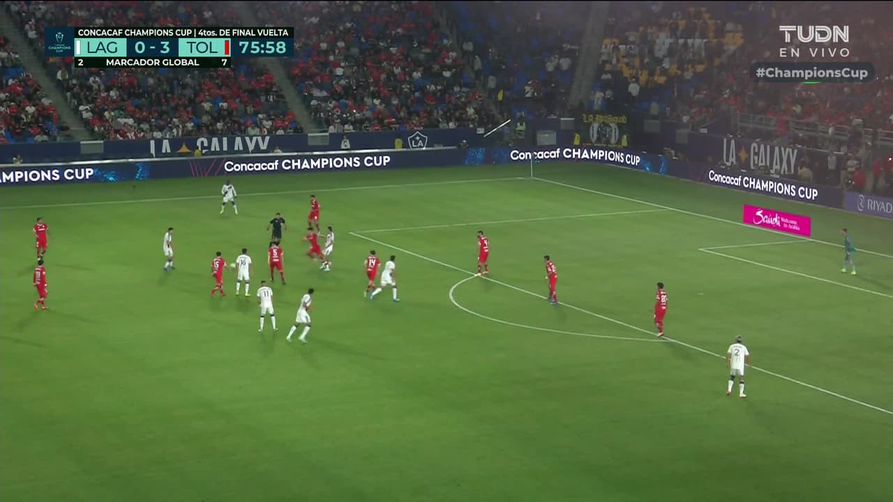 ¡TIRO ATAJADO! disparo por Gabriel Pec.