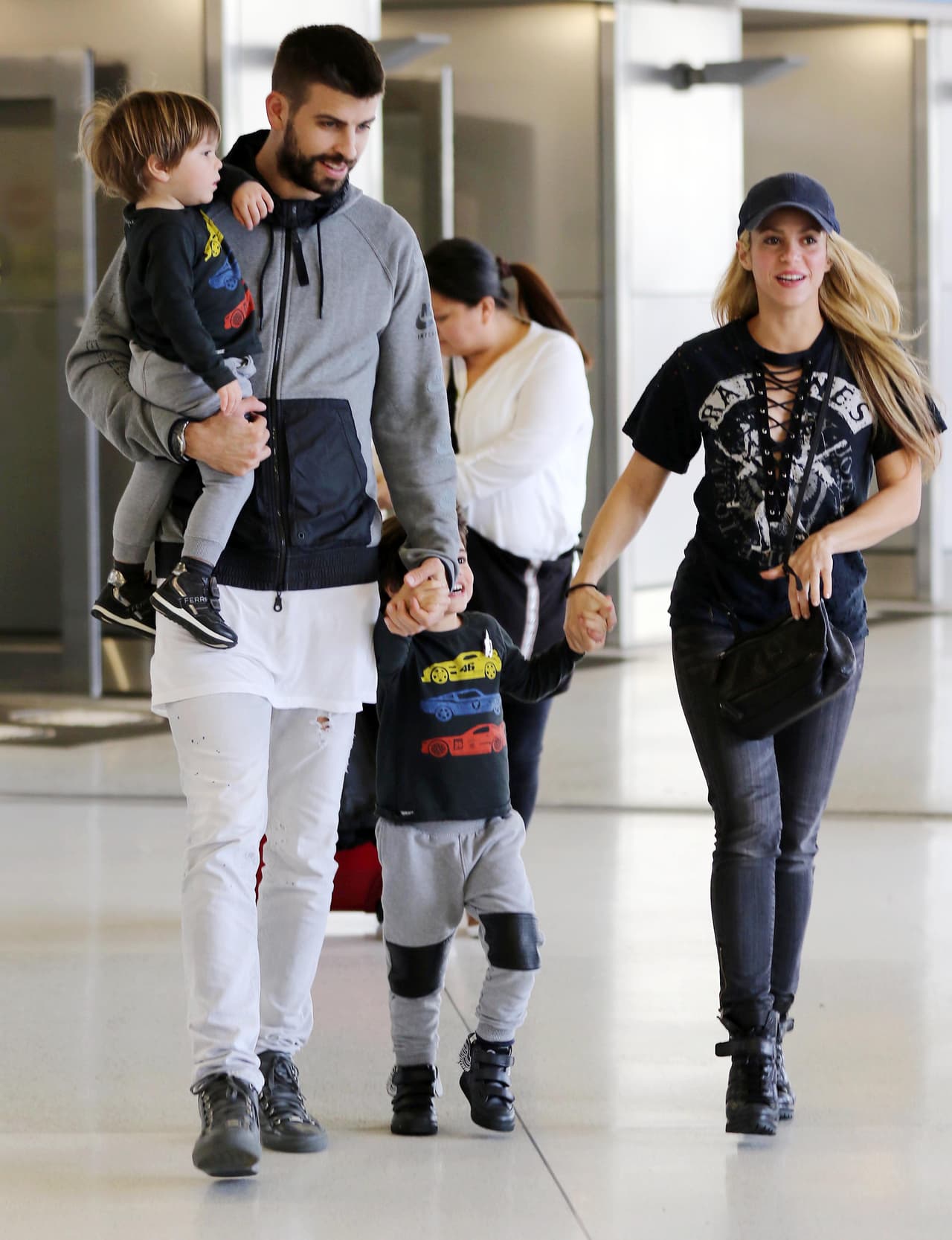 La pareja ya tiene dos hijos y llevan 7 años juntos.