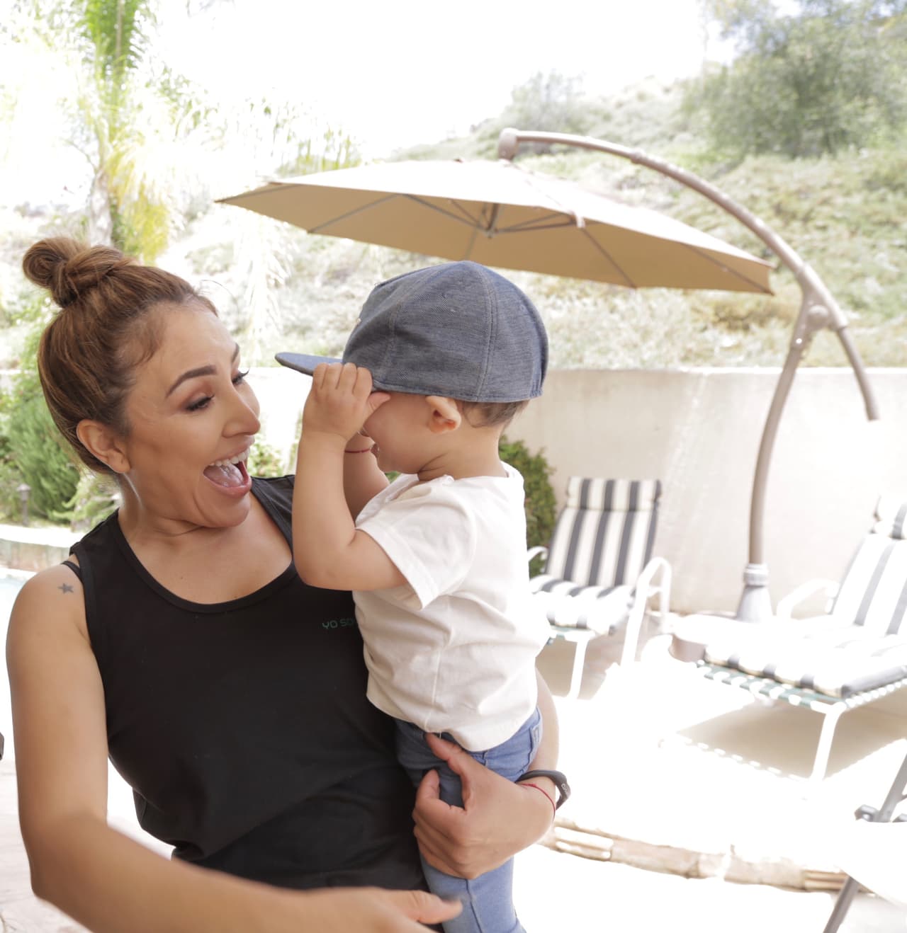 La Bronca nunca desaprovecha un momento con su hijo.