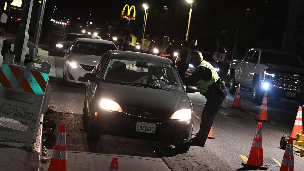 Proyecto de ley podría deportar a personas con DUI, incluso a residentes legales en EEUU