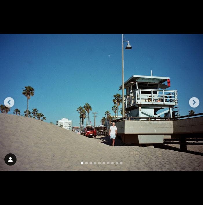 "Te amo", le respondió de manera efusiva Juan Pablo Medina, quien en algunas de las fotos aparece con la prótesis dejando ver un poco de cómo es su vida cotidiana. 
<br>