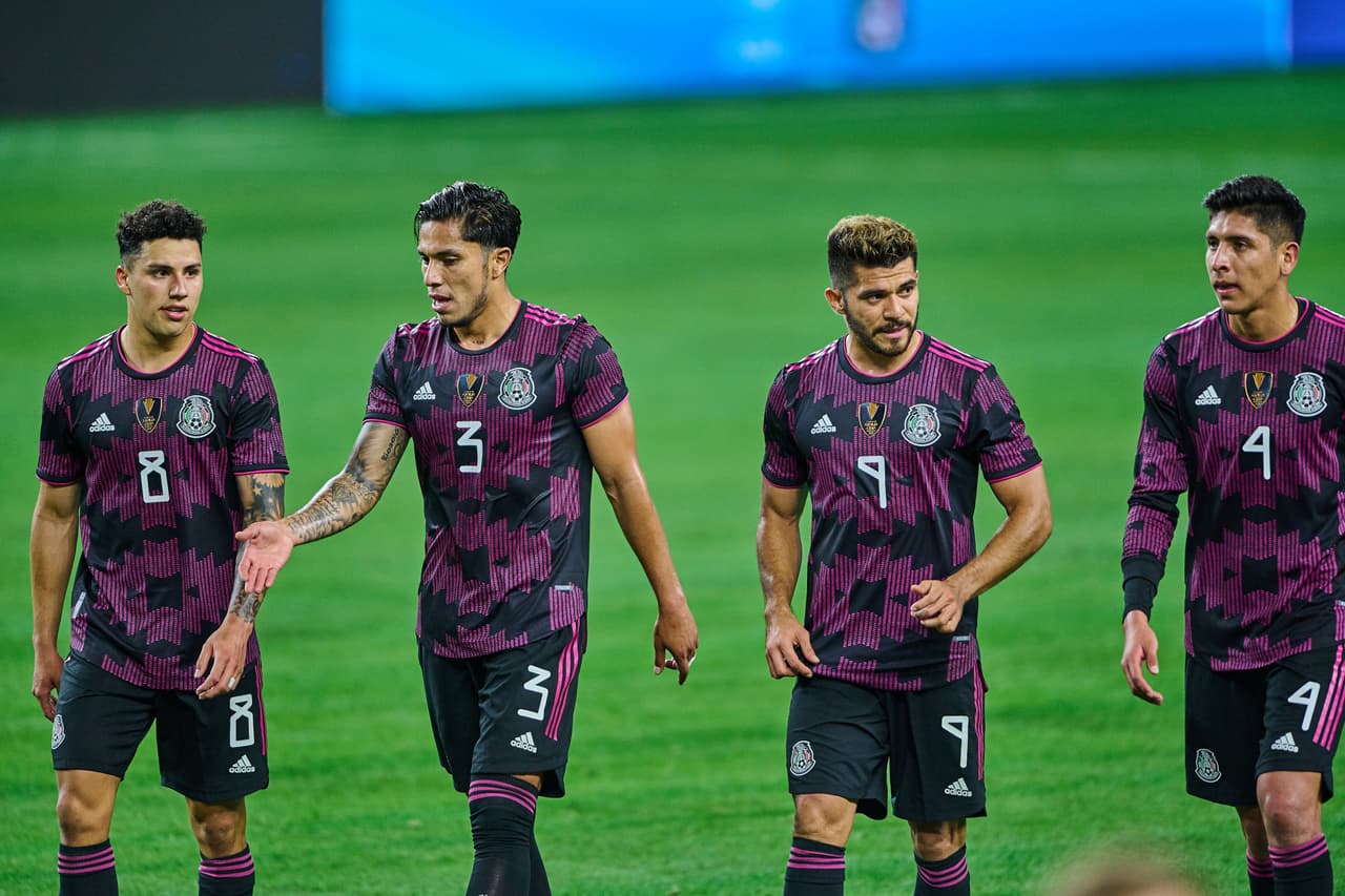La selección mexicana derrotó a Islandia tras un primer tiempo que generó algunas dudas, pero en el complemento con ‘Chucky’ Lozano, Héctor Herrera, Néstor Araujo y Gerardo Arteaga, el partido se volvió todo del lado del Tri y se llevaron el triunfo.