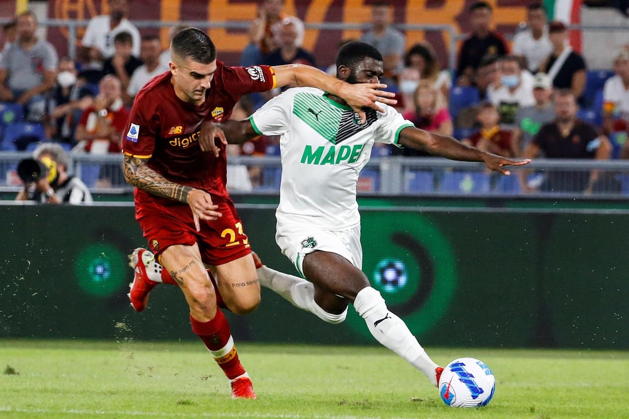 AS Roma se impone al Sassuolo con anotación de último minuto, dejando el marcador 2-1 durante la fecha tres de la Serie A. Bryan Cristante abrió el marcador al minuto 37' a favor de los de 'la Loba', ya en la segunda parte Filip Duricic igualaba el partido al 57', pero El Shaarawy logra darle la victoria a los locales.