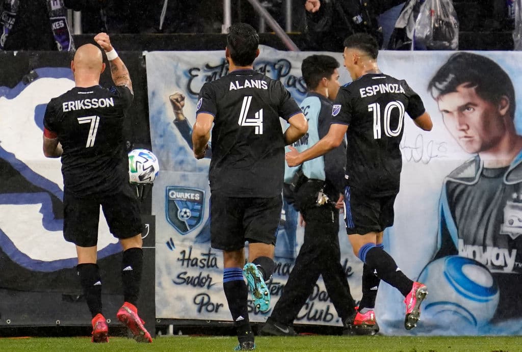 Oswaldo Alanís disputó los 90 minutos en la paliza que recibió su equipo, Oswaldo Alanís, a manos del Minnesota United 2-5.