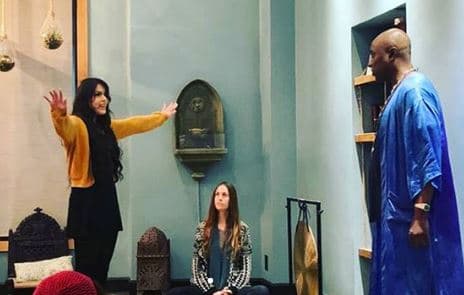 A los 30 años, 
<b>Durek</b> sufrió un problema de salud que le hizo estar 
<b>clínicamente muerto</b>. Tras superarlo, comenzó su carrera espiritual y se convirtió en un líder que siguen personalidades como la actriz ganadora del Oscar, 
<b>Gwyneth Paltrow</b>.