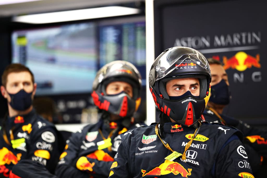 Una carrera inolvidable para el mexicano Sergio Pérez en donde consigue segundo lugar y su primer podio del año, que comparte con el ya siete veces campeón del mundo Lewis Hamilton, y con Sebastian Vettel en tercera posición. Hamilton iguala a Schumacher en campeonatos del mundo, mientras el mexicano suma su noveno podio en la historia de la Formula 1.