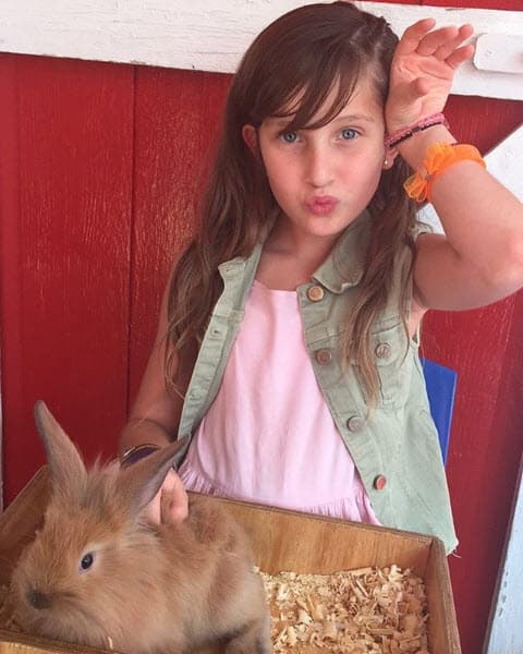 Además de la actuación, 
<b>Elissa Marie ha demostrado que <a href="https://www.univision.com/famosos/el-intento-de-elissa-la-hija-de-geraldine-bazan-por-grabar-un-video-bailando-junto-a-los-amigos-de-su-mama-video">le gusta bailar</a></b>, pues tanto en su cuenta de Instagram, como en la de sus padres, hay videos donde se aprecia su talento. 
<br>