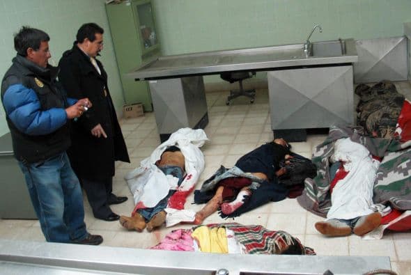 25 diciembre 2008.- Cinco personas mueren asfixiadas en la discoteca Boom de la localidad de Juliaca (Perú), cuando un desconocido arrojó una bomba lacrimógena.