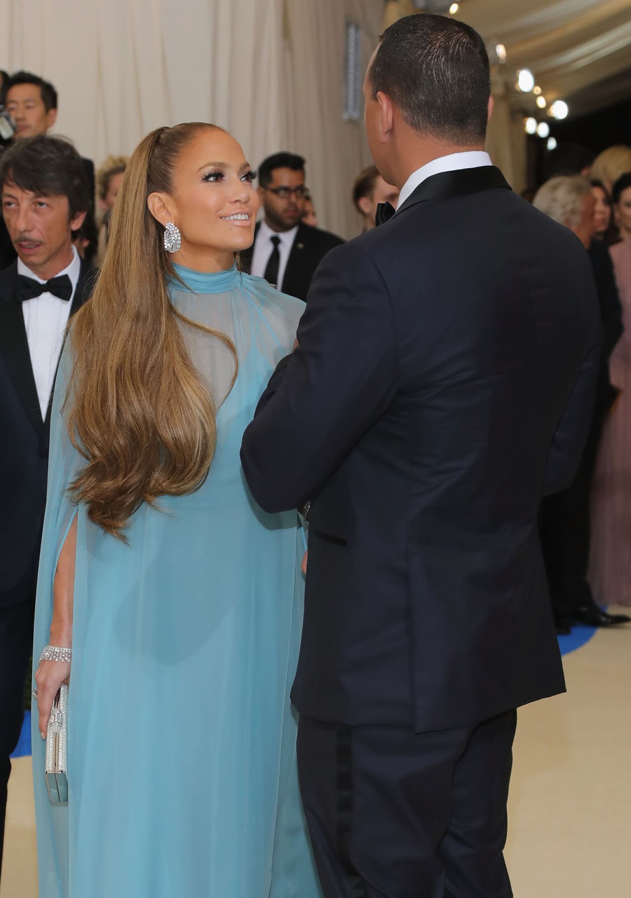 NEW YORK, NY - MAY 01: Jennifer Lopez and Alex Rodriguez attend the "Rei Kawakubo/Comme des Garcons: Art Of The In-Between" Costume Institute Gala at Metropolitan Museum of Art on May 1, 2017 in New York City. (Photo by Neilson Barnard/Getty Images)