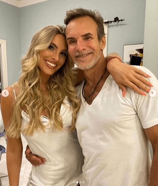 “Es mi mejor amigo, de verdad y es algo que yo aplaudo, que yo siempre voy a apoyar, siempre, siempre”, aseguró.