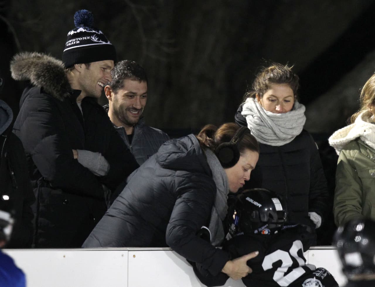 La pregunta es, ¿en dónde verán el Superbowl, ahora que el equipo de Tom no estará en la final?