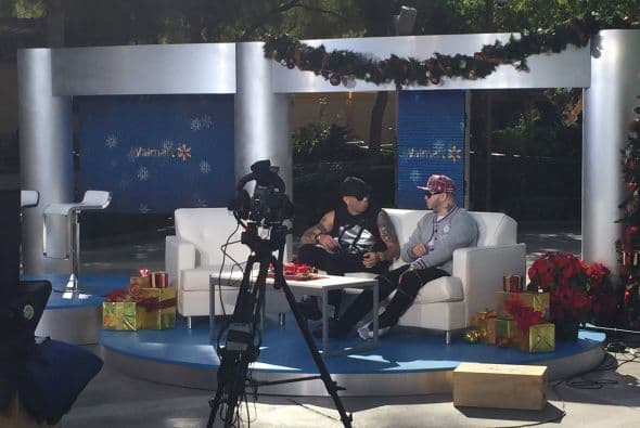 Y andaba muuy platicador....