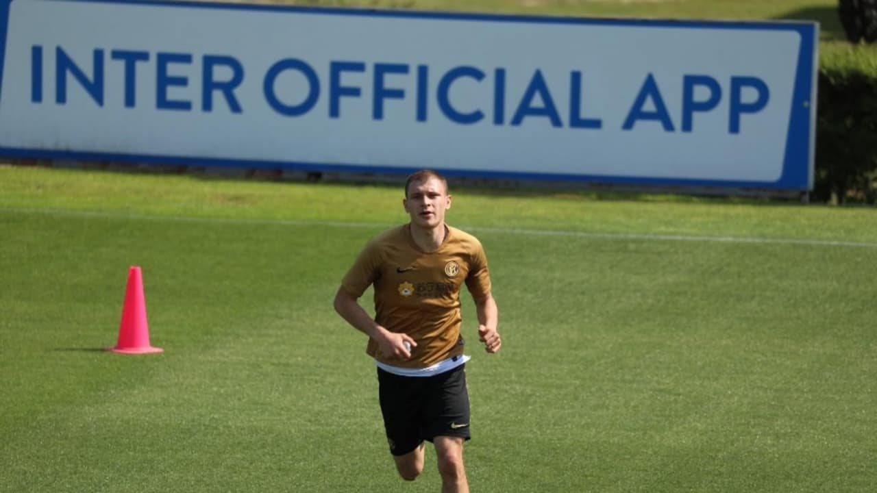 Equipos de la Serie A irán a cuarentena si dan positivo en COVID-19