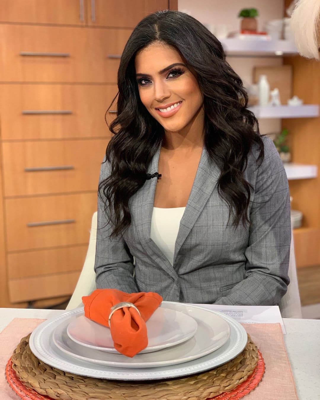 Linda como siempre, Fran volvió a los estudios con todas las precauciones que cada uno de nosotros debemos tener al salir de casa, por supuesto, solo cuando es necesario.