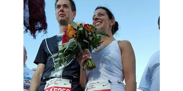 Se dan el sí acepto en el maratón de Chicago