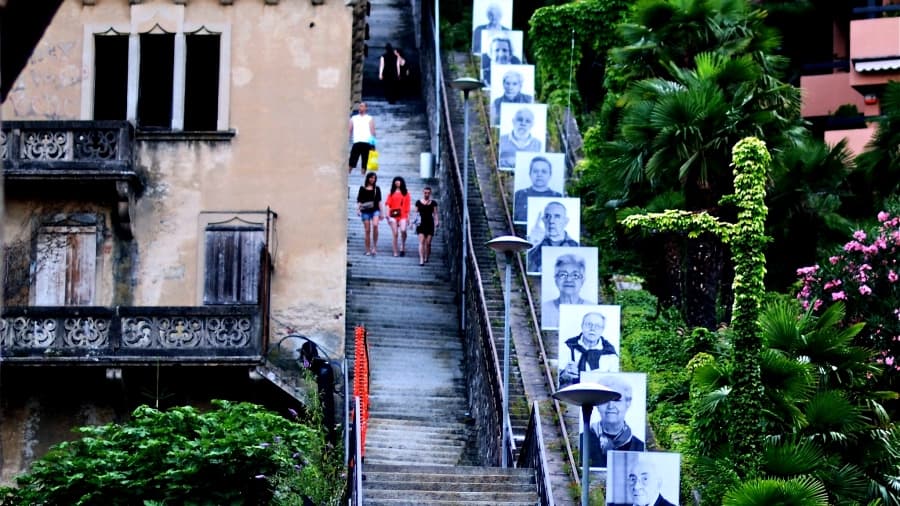 Rostros de ancianos en Lugano, Suiza.