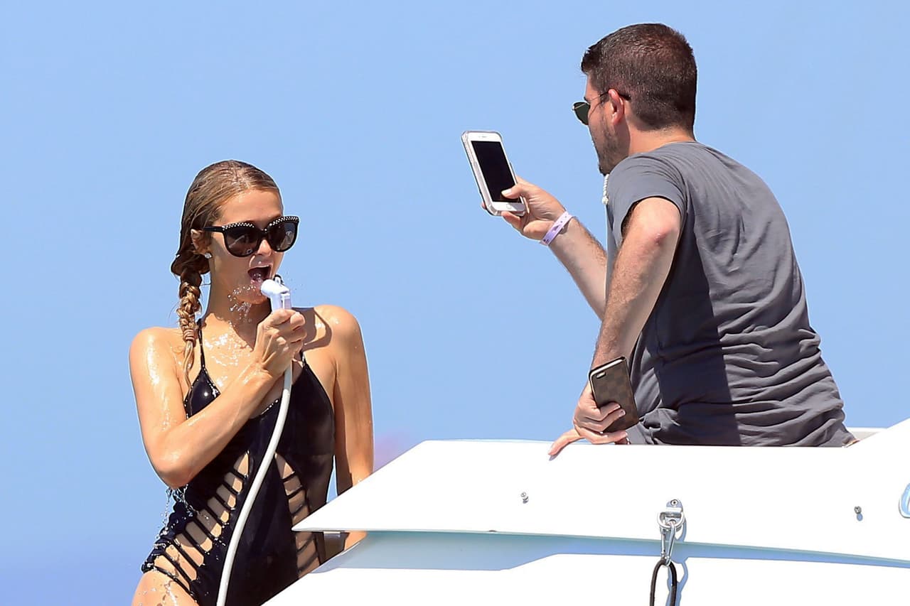 Todo quedó captado ante la cámara del celular de un amigo.