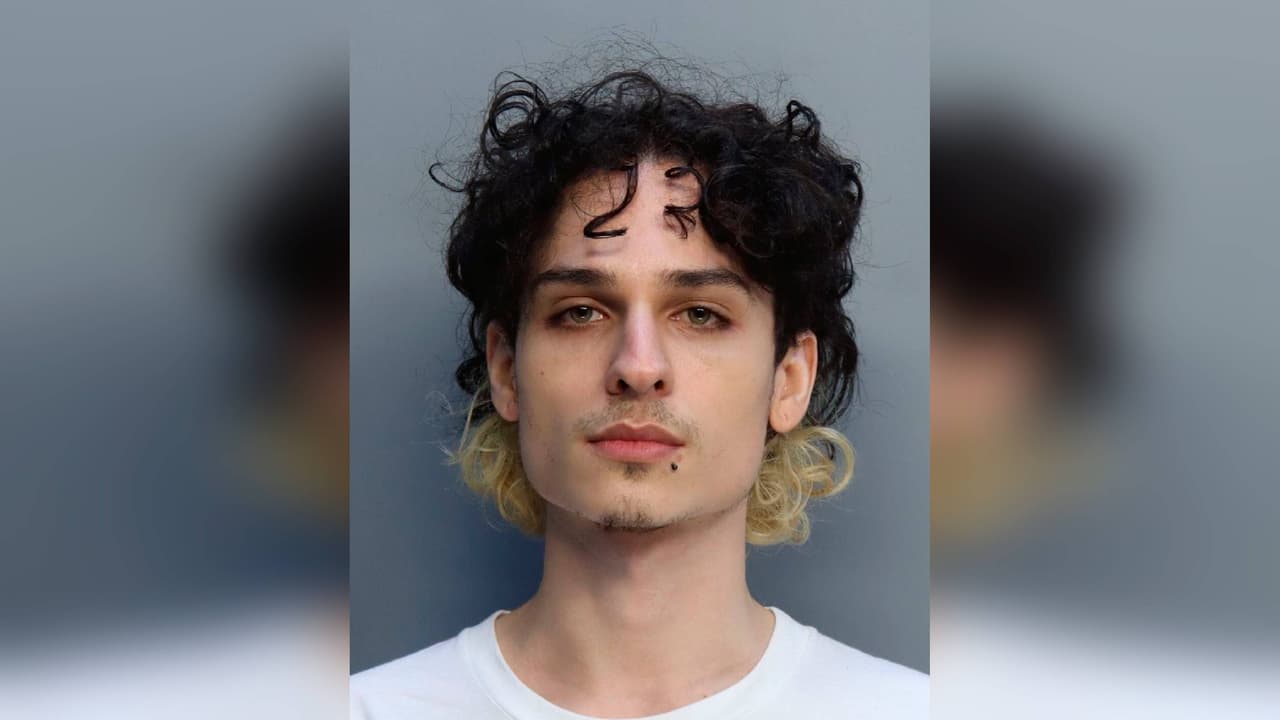 Arrestan a hombre de Hialeah acusado de promover pornografía infantil en sus redes sociales 