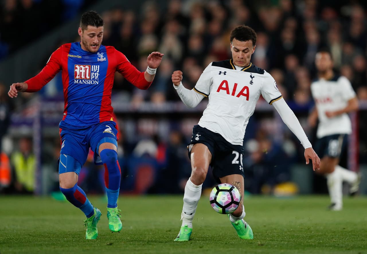 El joven Dele Alli (21 años) cumple una muy buena temporada en el Tottenham Hotspur, siendo esta la segunda en el club londinense tras surgir en el Milton Keynes Dons. Bayern Múnich y Real Madrid lo haíbanr puesto en carpeta para los fichajes del verano.