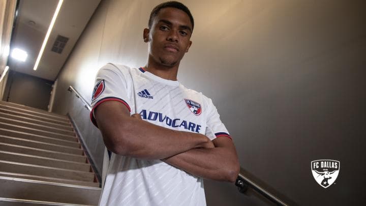 La prenda fue bautizada como 'la Camiseta de la Reunión'. (FC Dallas)