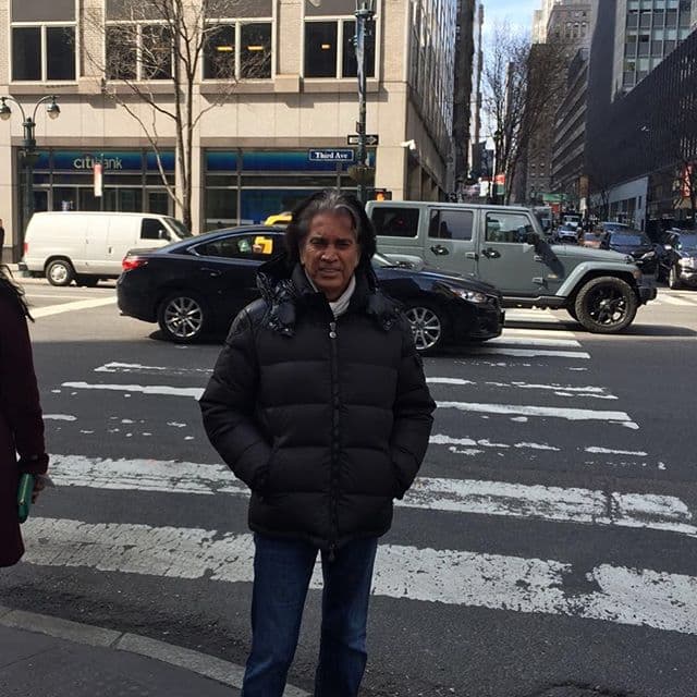 A principios de 2017, un portal se encargó de difundir que el cantante habría fallecido a consecuencia de un broncoespasmo, tras un severo ataque de tos.