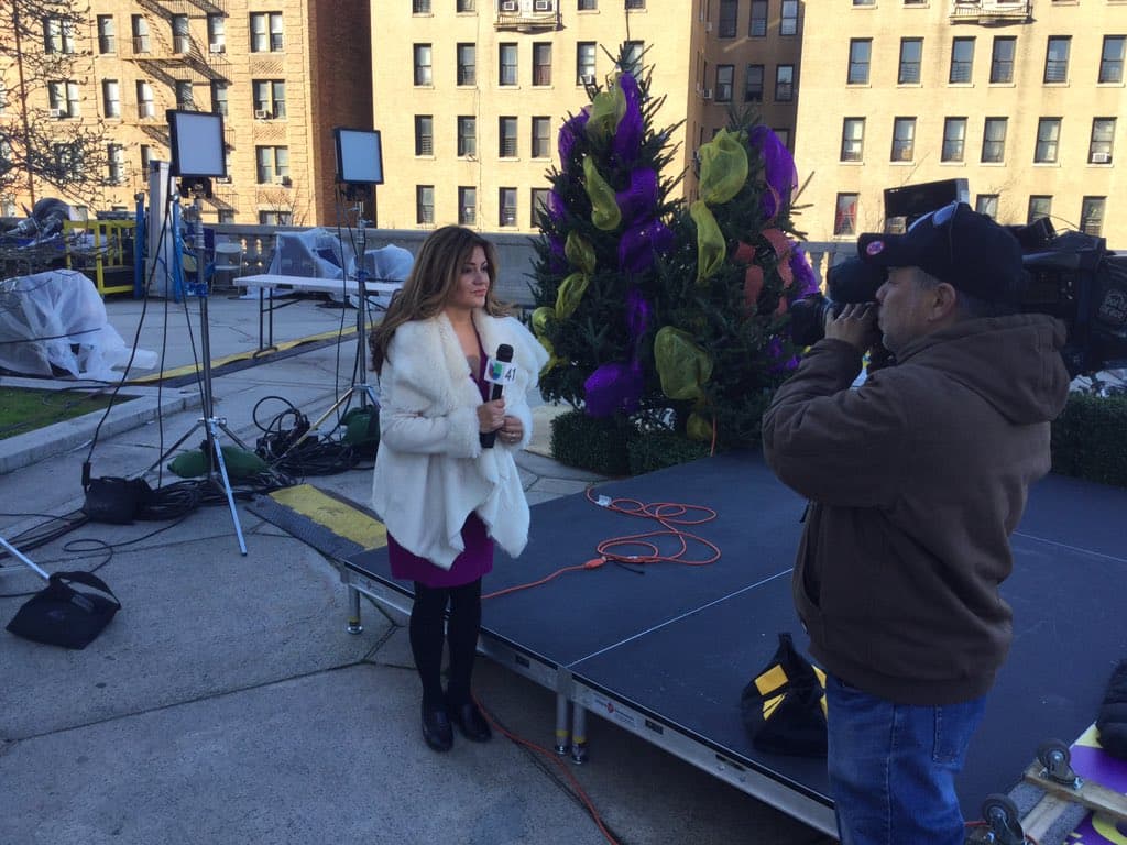Mariela Salgado: "Tonight Univision @TeletonUSA for our children with disabilities Bronx ultima detalles #MomentoDeActuar @univisionNY".