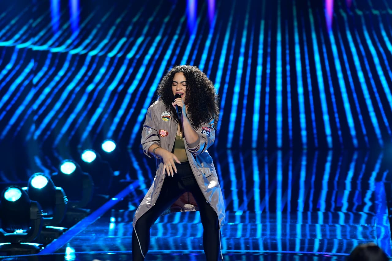 Tiene 27 años y es dominicana.