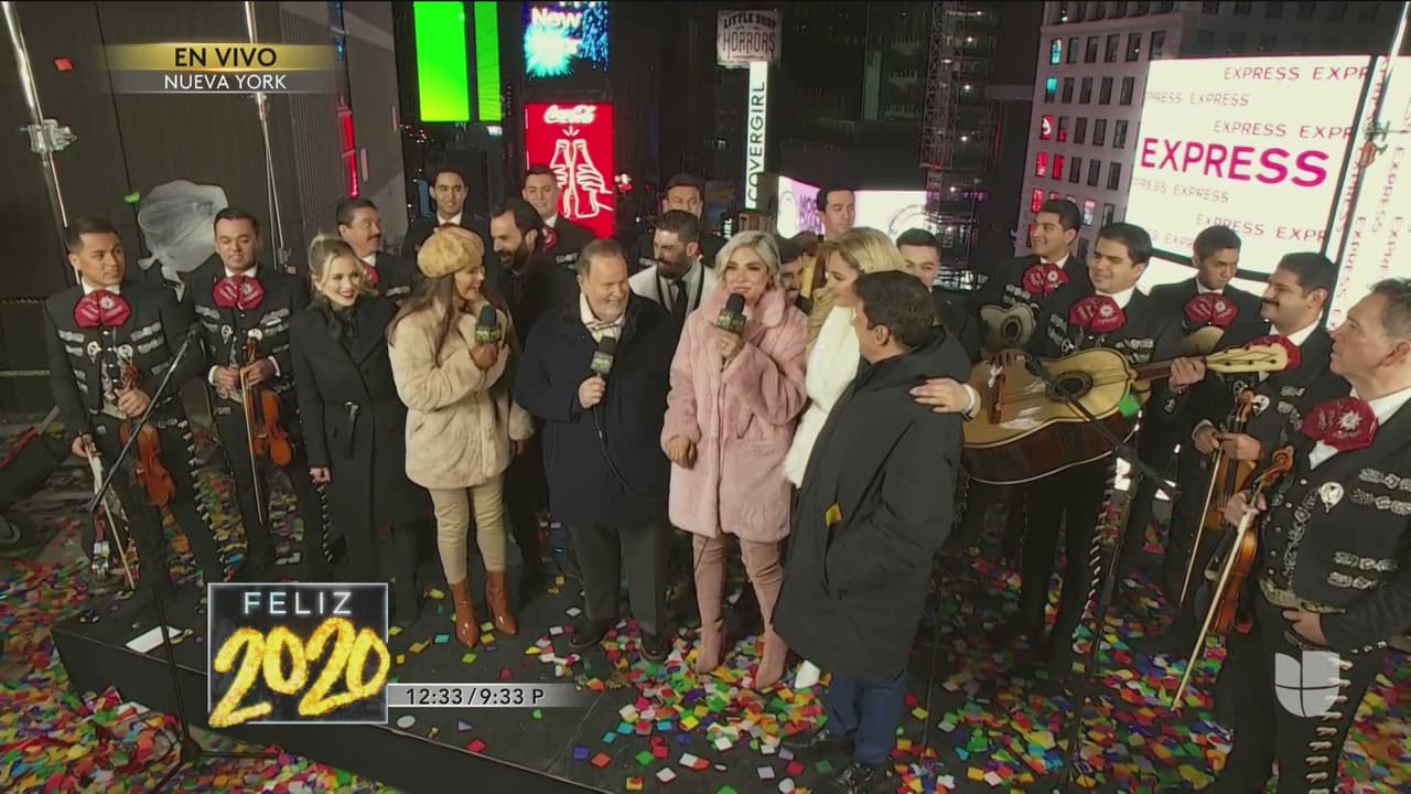 Para después de eso todo el elenco en Nueva York despedir la transmisión.