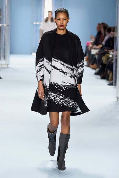 En esta creación de la diseñadora venezolana, el negro es la base y el blanco el acento.