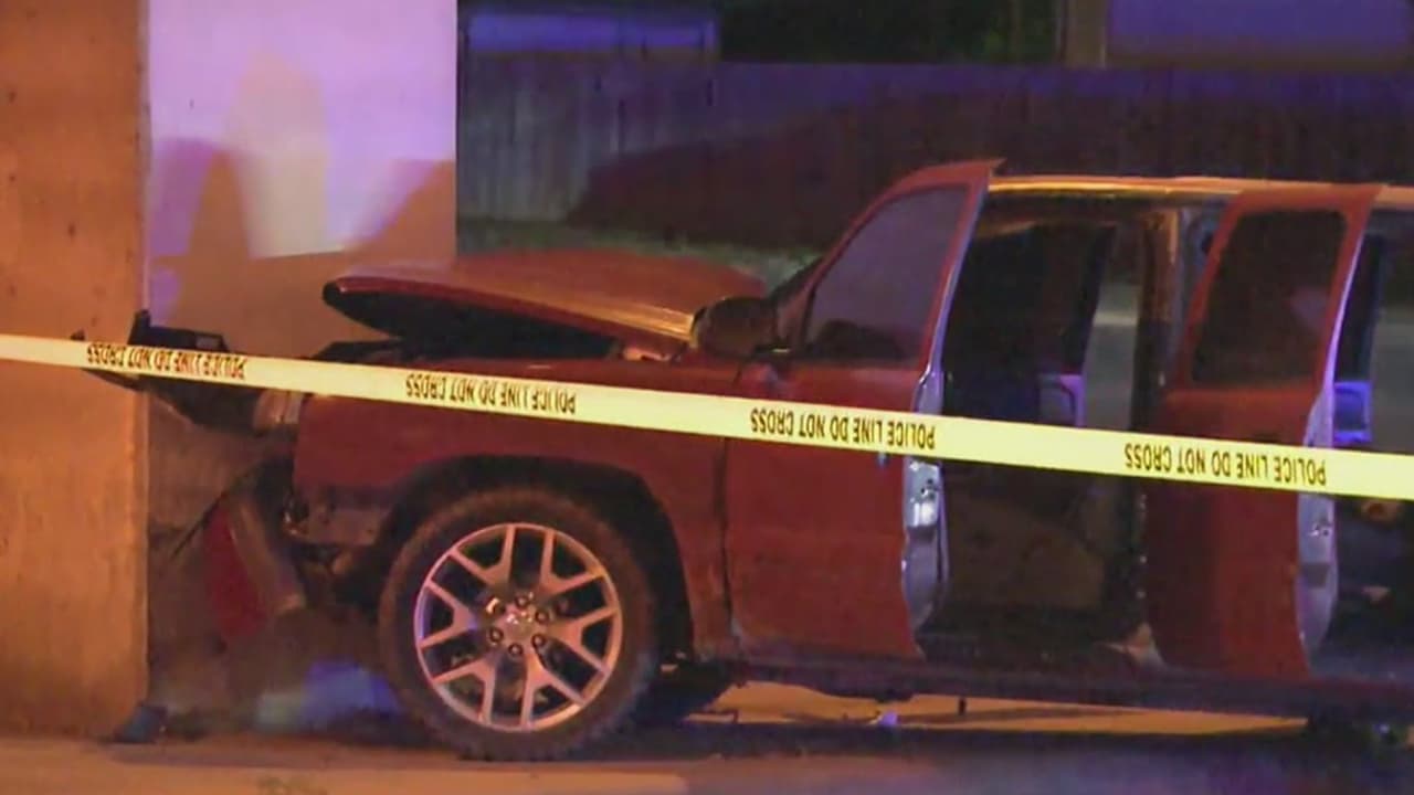 Familia es atacada a tiros por un hombre cuando esperaban en un semáforo al noreste de Houston