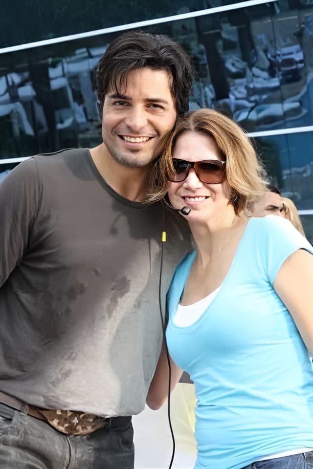 <b>Univision</b> le abrió las puertas como practicante y, con los años, escaló gracias a su profesionalismo. Esta siempre ha sido su casa.
<br>