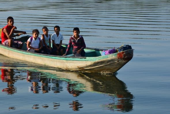 Un compañero llamado Ezequiel, de 24 años, murió durante la travesía, incapaz de soportar esa dieta, explicó el superviviente.
