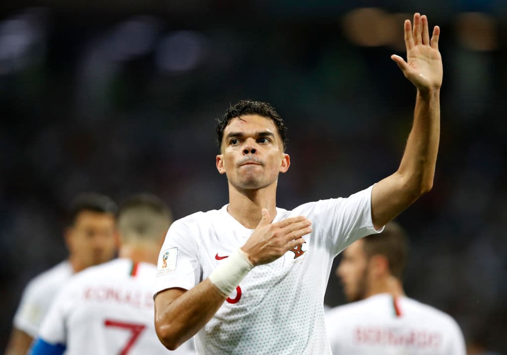 Pepe, Portugal. El defensa portugués anotó el 1-1 ante Uruguay, luego de que su selección se fue abajo en el marcador ante los charrúas. Sin embargo, ese gol fue insuficiente para los lusitanos.