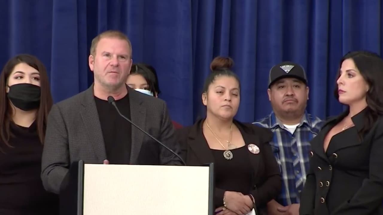 El evento se llevó a cabo el martes 8 de diciembre en el hotel Post Oak, su propietario Tilman Fertitta estuvo presente y reconoció la lucha de la familia Guillén.