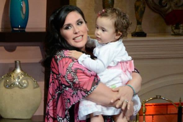 Trae loca a su mamá.