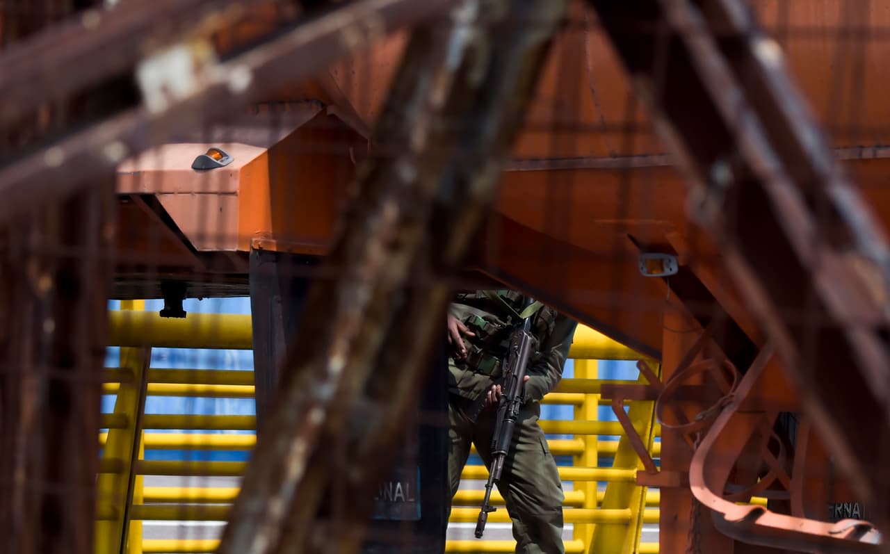 Este fin de semana Juan Guaidó, presidente interino de Venezuela, anunció que se había formado una "coalición nacional e internacional" de asistencia humanitaria para Venezuela con puntos para repartir comida y alimentos en Cúcuta (Colombia) y Brasil, así como en una isla del Caribe, aunque no detalló cuál.
<br>