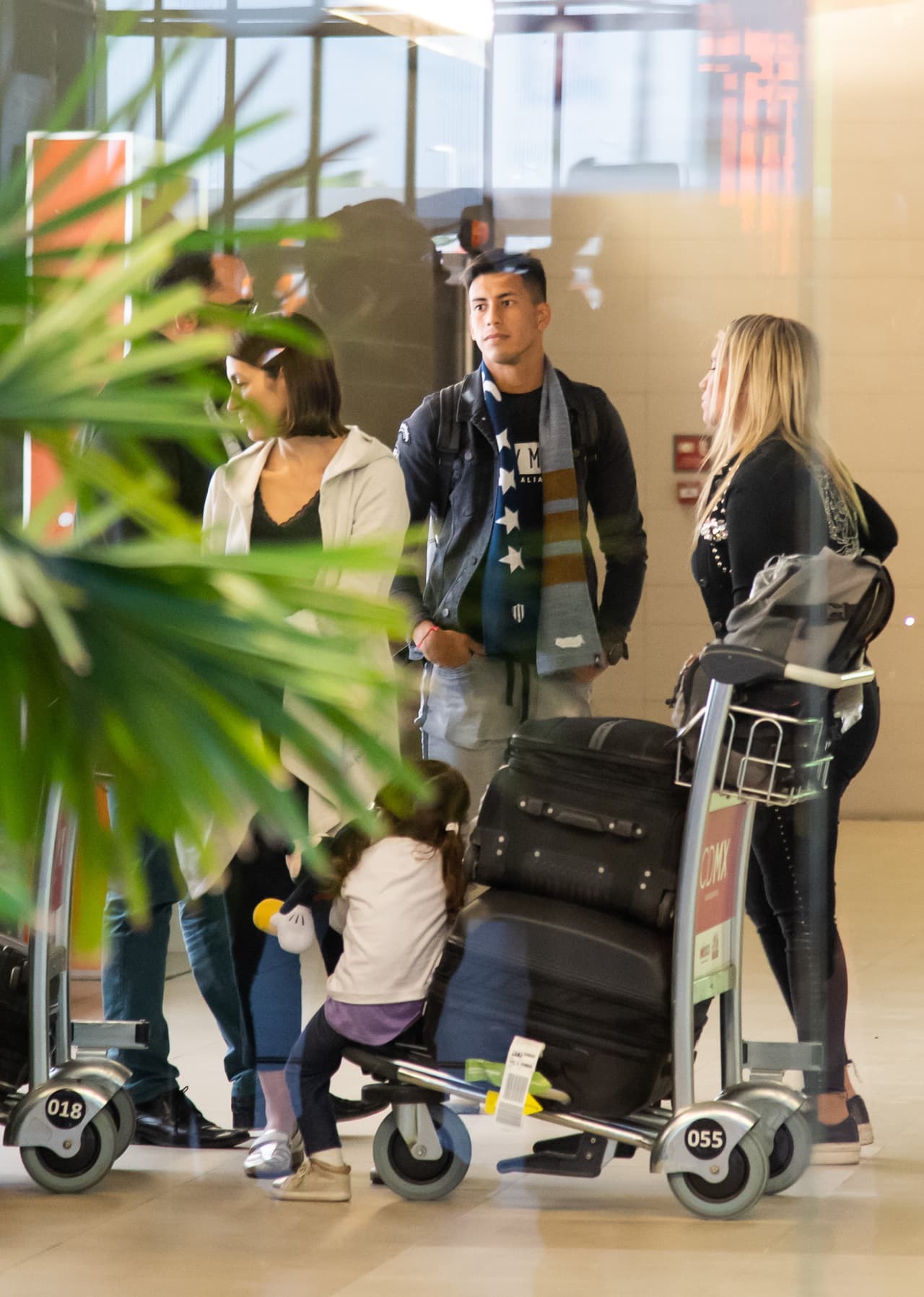 El volante llegó a México acompañado de sus seres queridos, en una decisión con la que busca nuevos retos profesionales.