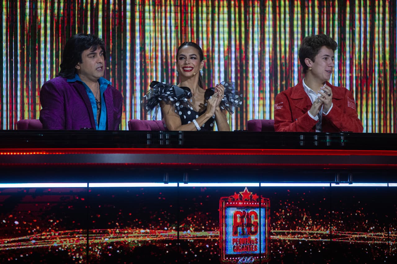 Biby Gaytán marcó su regreso a la televisión en Pequeños Gigantes y disfrutó a lo grande guiar a los niños latinos en esta competencia.